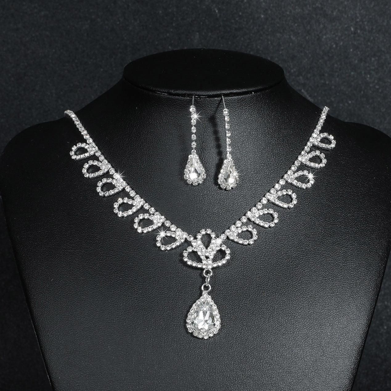Super Beautiful Suite Rhinestone Shiny Ear Wedding Party Two-piece Dress Earrings