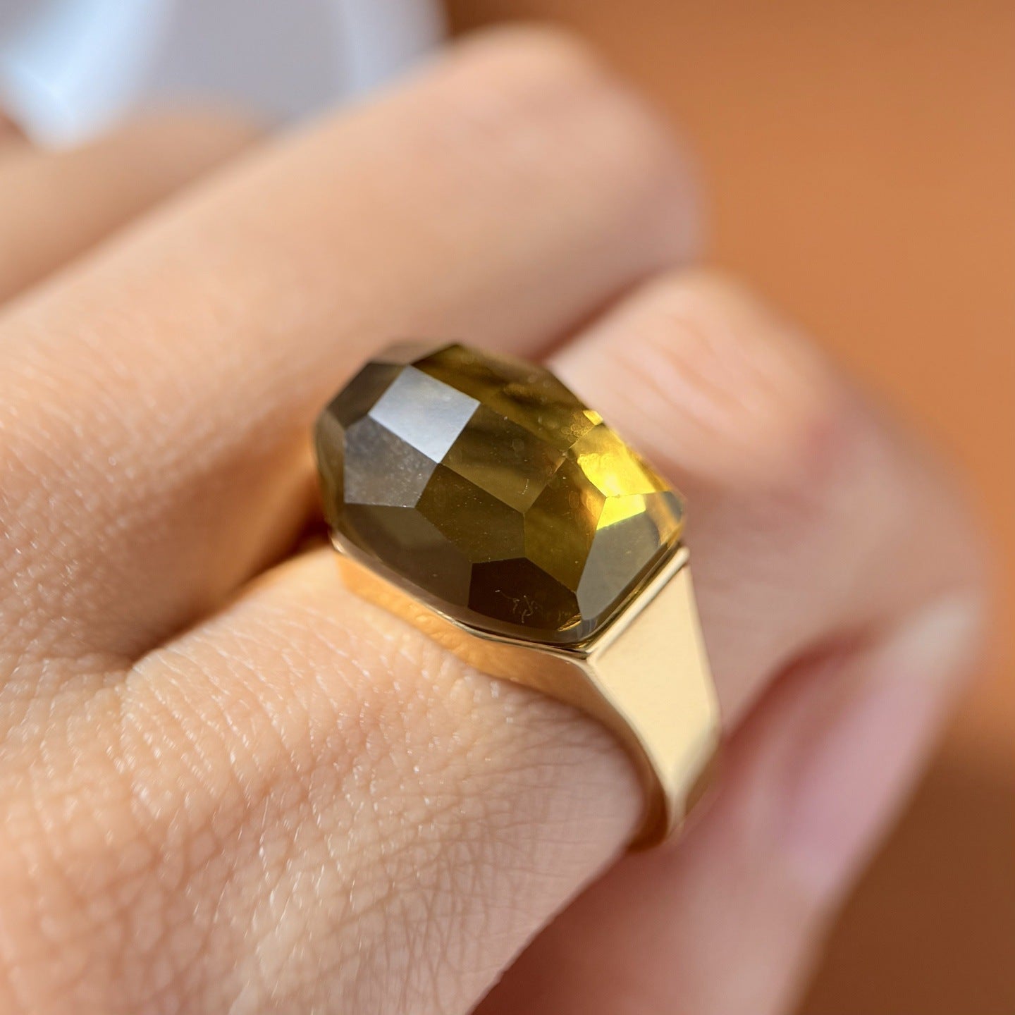 Geometric Cut Crystal Design Full Of Fire Color Craft Stable Ring