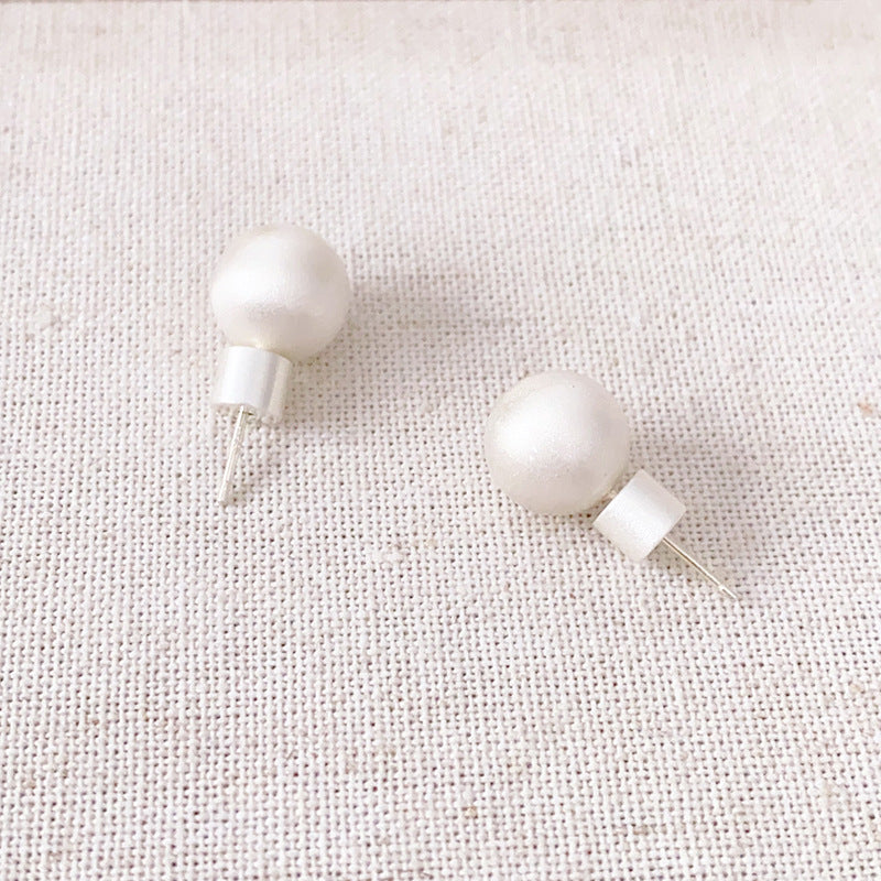 Women's Ball Sier Needle Cold Style Niche Earrings