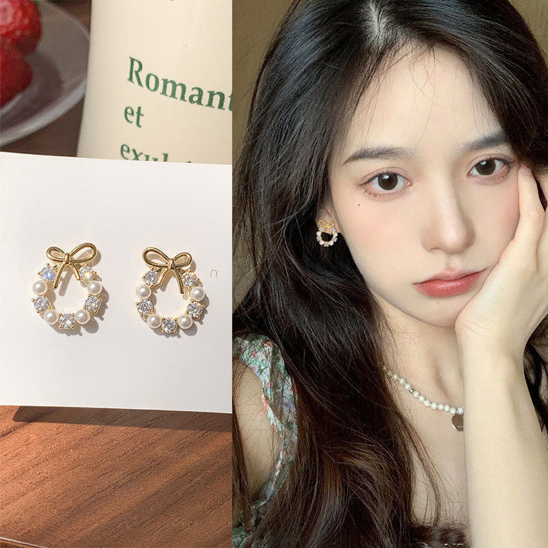 Fresh Sweet Cartoon Bunny Bear Love Heart Minority Design Refined Stud Earrings