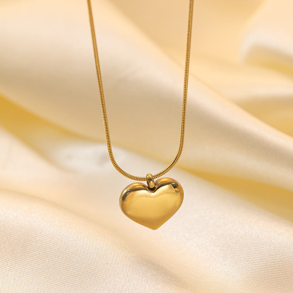 Women's Heart-shaped Stainless Steel For High-grade Golden Peach Heart Necklaces