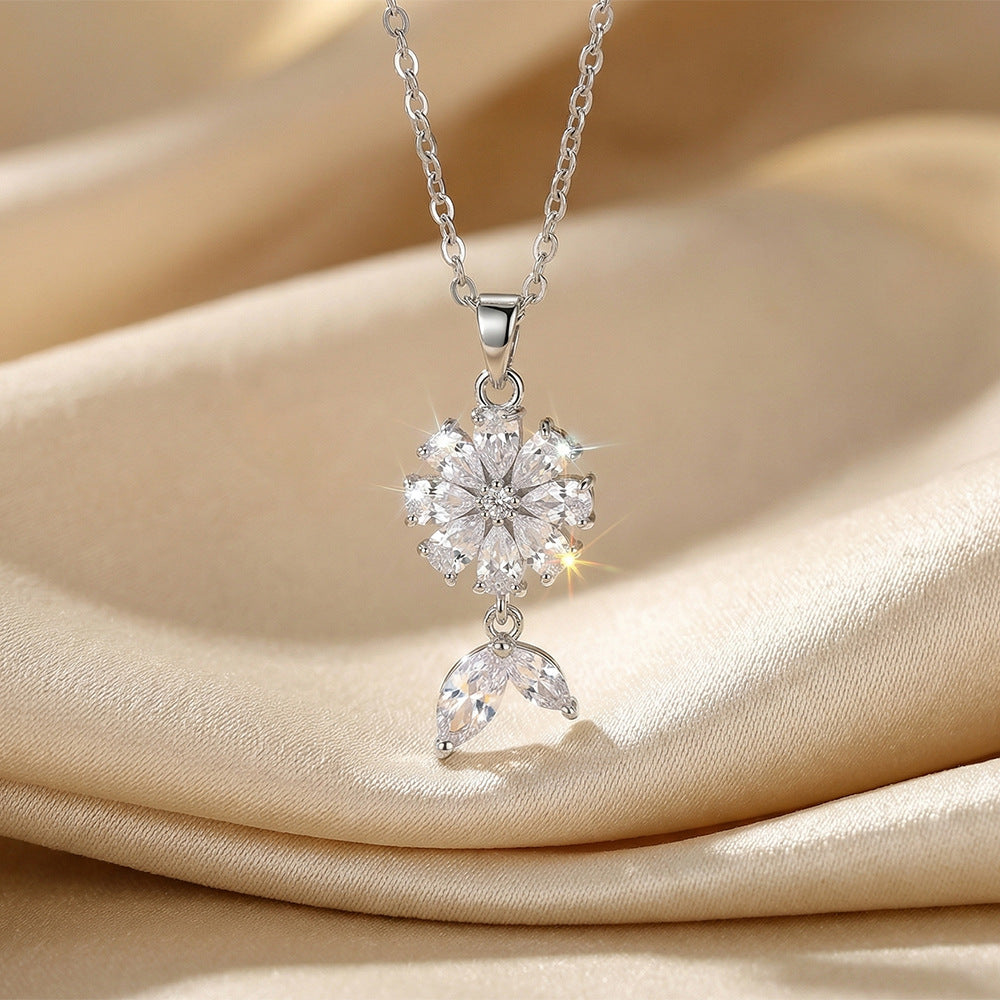 Women's Minority Graceful Gold No Fading Clavicle Necklaces