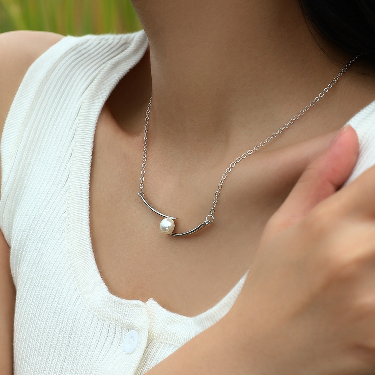 Popular Simple Graceful Design Diamond Five-pointed Star Short Necklaces