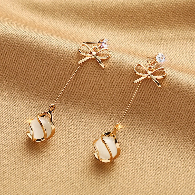 Women's Needle Korean Simple Niche Temperament Personalized Earrings