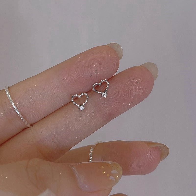 Women's Gold Love Heart Trendy Design High-grade Earrings