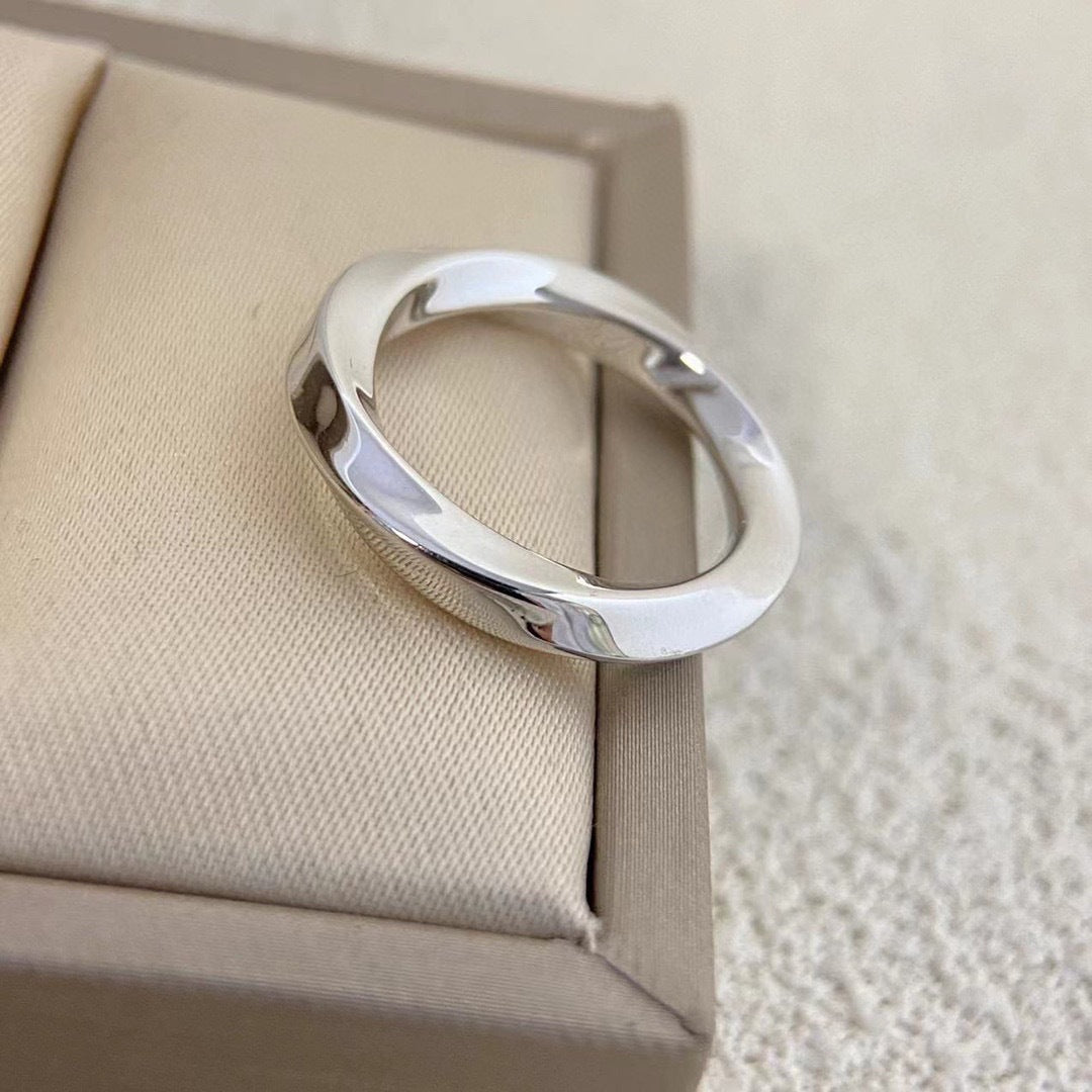 Sier High Version Glossy Diamond Couple Mobius Strip Spiral Light Ring