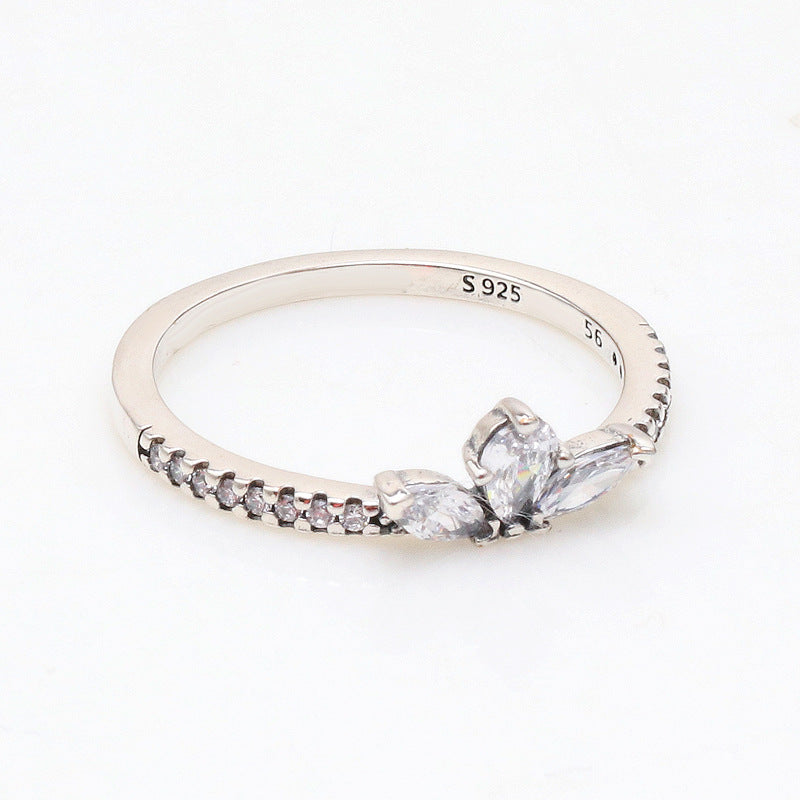 Diamond Shining Petal Specimen Affordable Luxury Rings
