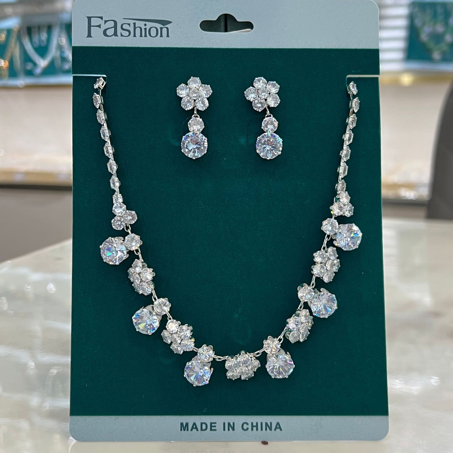 Women's Palace Style Zircon Flower Exquisite Elegant Light Luxury Fashion Jewelry Set