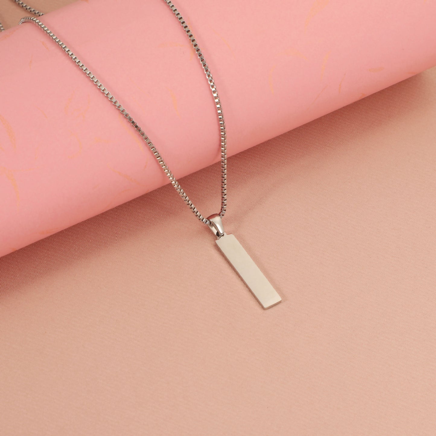 Rectangular Geometric Can Carve Writing Ornament Necklaces