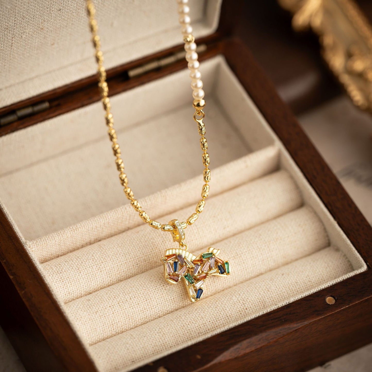 Pony Female French Entry Lux Wind Micro Necklaces