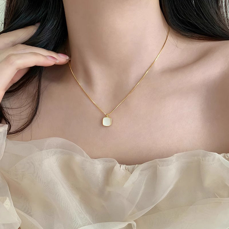 Square White Shell Fashion Trend Gentle Necklaces