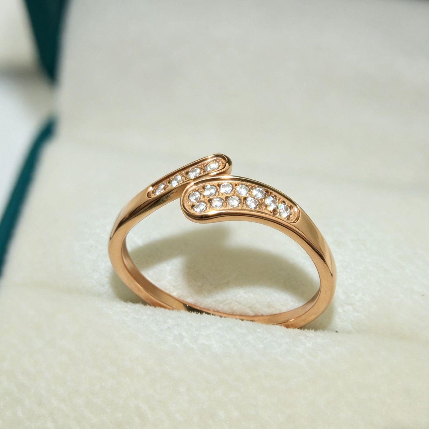 Women's Stainless Steel Style Light Luxury Fashion Ring