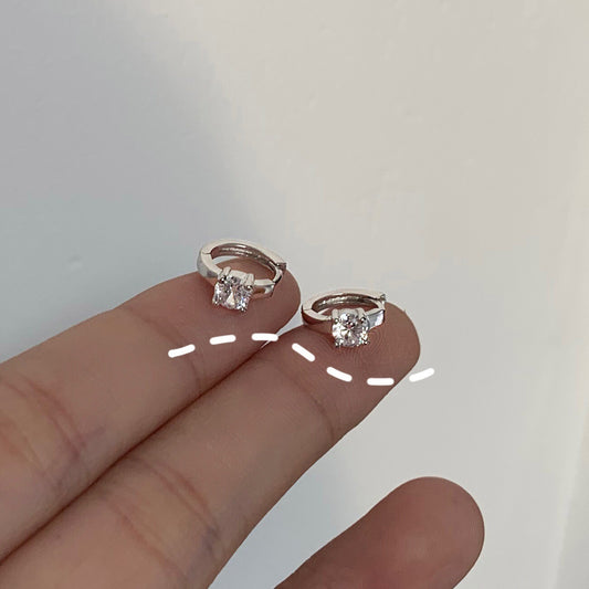 Women's Black White Zircon Simple Temperamental Fashion Earrings