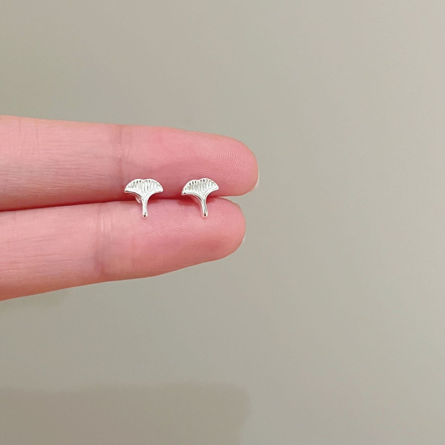 High-grade Bow Small Sier-plated Geometric Korean Earrings