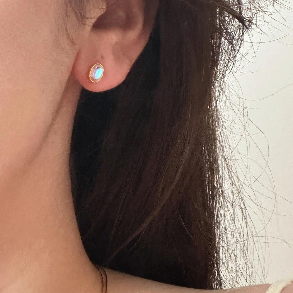 Moonstone Fashionable Light Luxury High-grade Twist Earrings