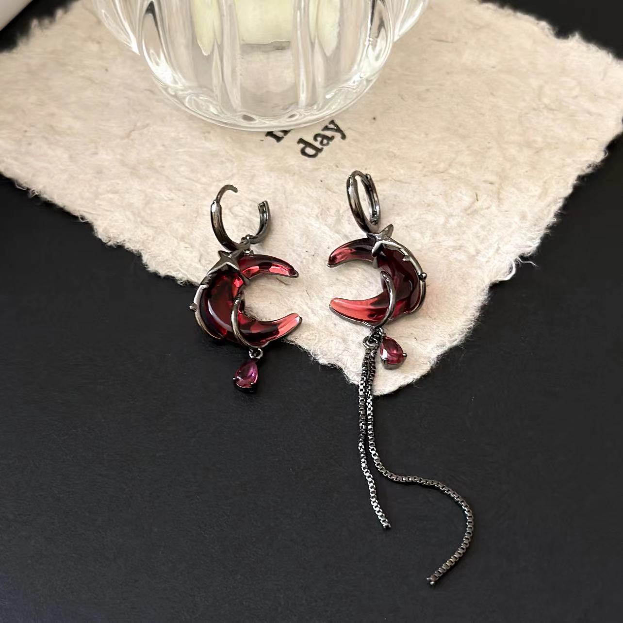 Red Crescent Tassel Chinese Style Asymmetric Design Advanced Niche Personality Earrings