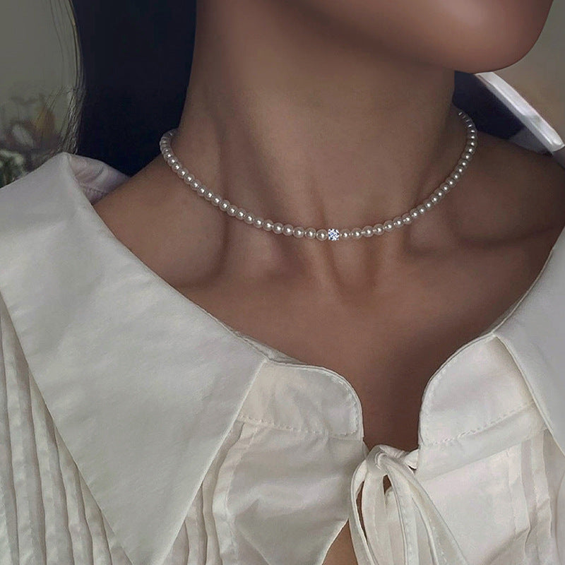 Women's Style Vintage Pearl Zircon Light Luxury Necklaces