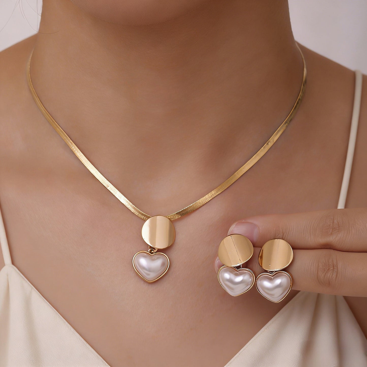 Women's Elegant Geometric Ear Fashion Chain Like Flat Jewelry Set