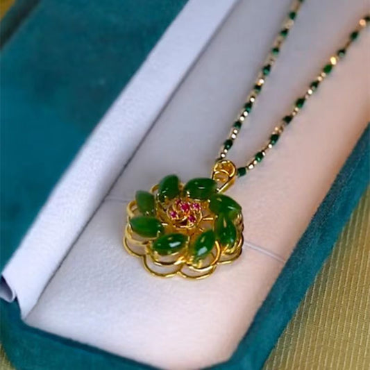 Women's Lucky Flower Rotating Apple Green Sunflower Necklaces