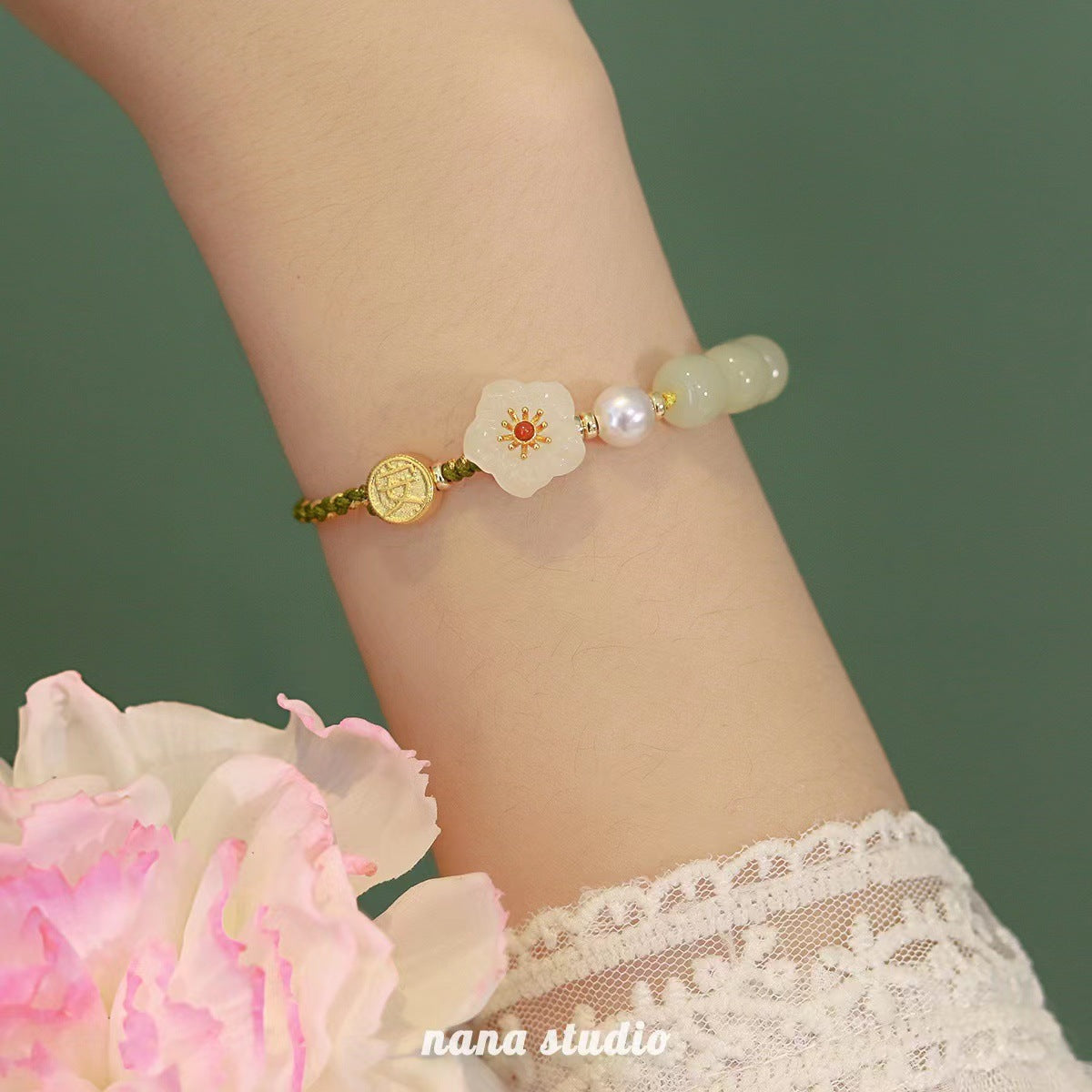 Women's Buckle Imitation Jade Crystal String Beads Flower Bracelets