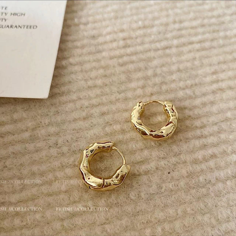 Women's Metal Texture Quality Design Vintage Circle Earrings