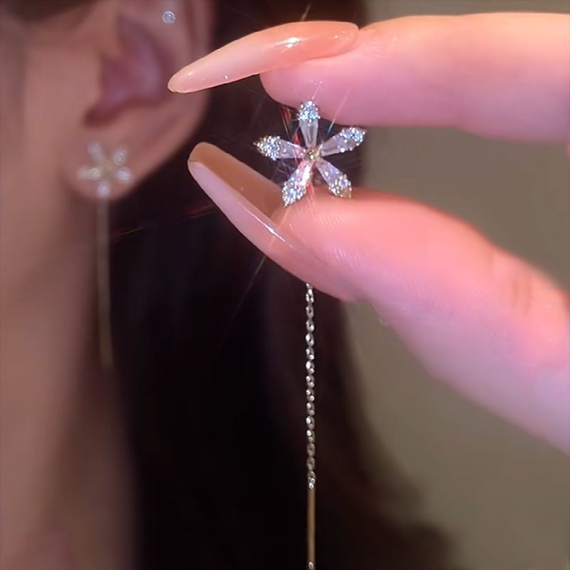 Women's Personalized Flower Tassel Mid-length Eardrops Rings