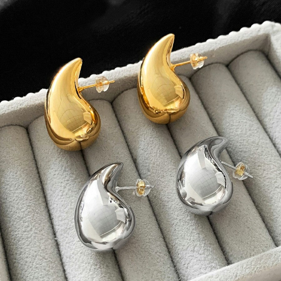 Women's Classic Retro Water Drop High-grade Alloy Earrings