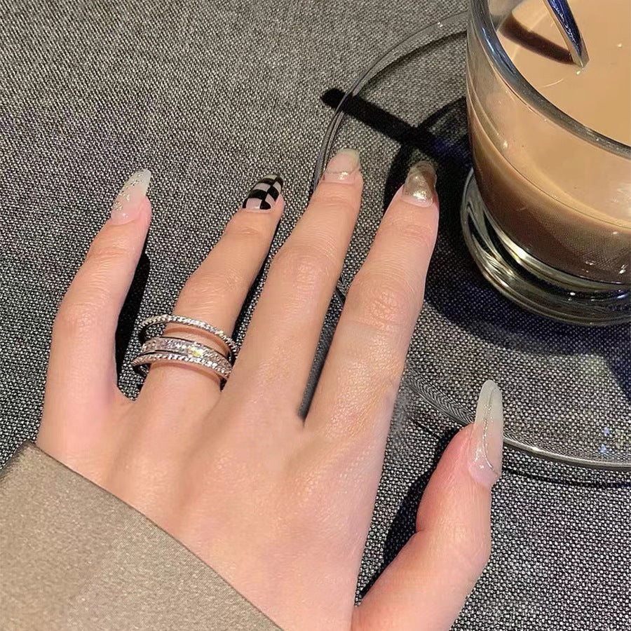 Three-dimensional Shiny Circle Female Trendy Graceful Personality Zircon Rings