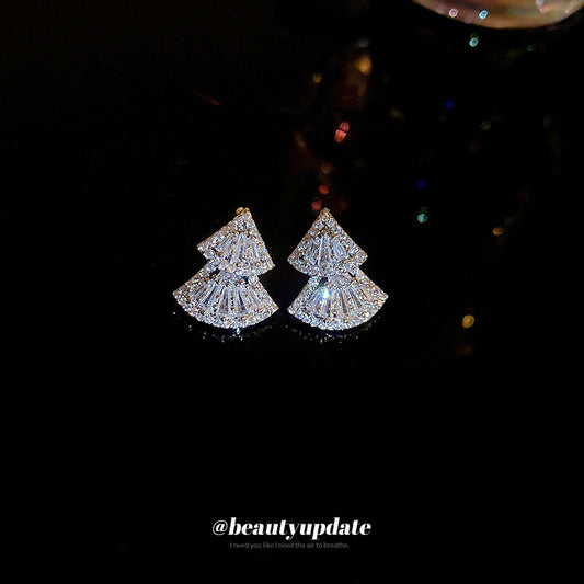 Needle Zircon Triangle Scallop Minority Simple Earrings