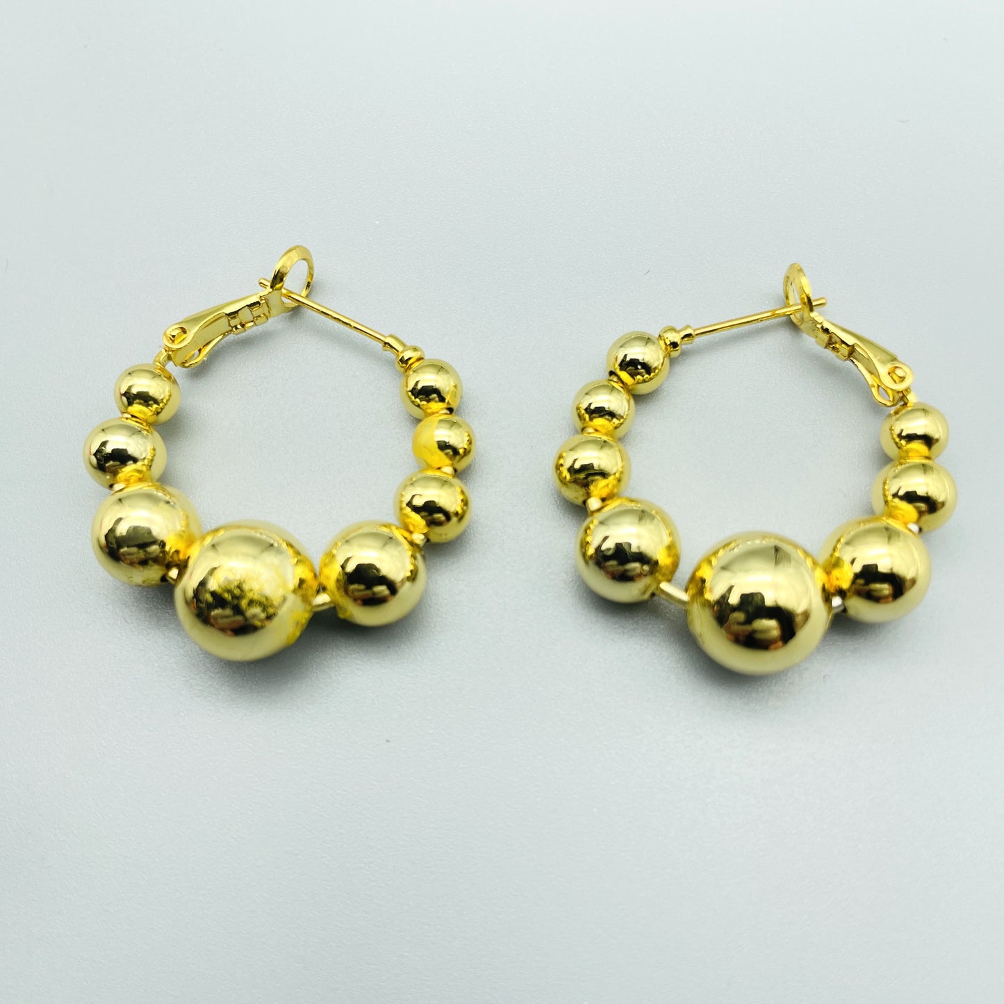 Women's High Profile Fashion Beaded Temperament Entry Lux Earrings