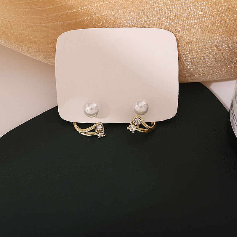 Women's Korean Pearl Simple Temperamental Ear Earrings