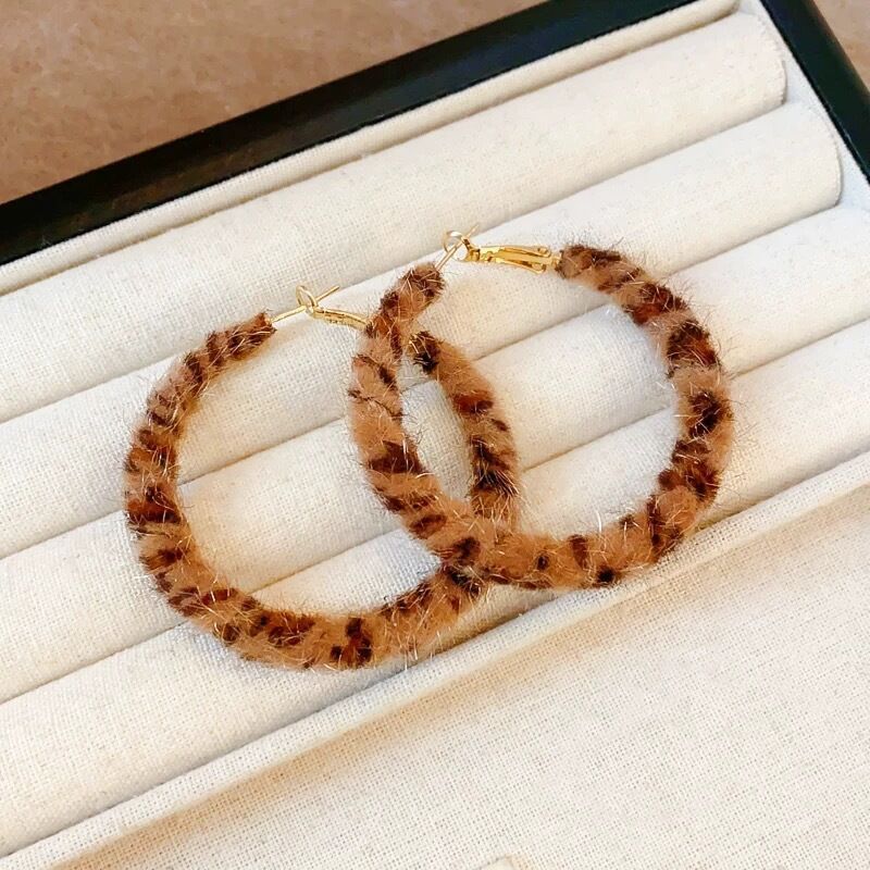 Women's Xu Honor Hawksbill Leopard Print Hoop Earrings