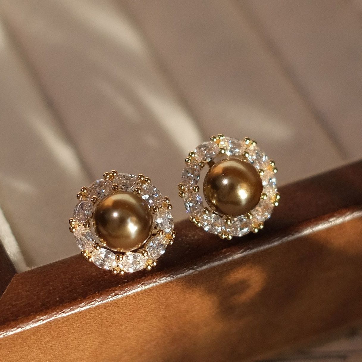 Classic Elegant Light Luxury Minority Round Champagne Pearl Rings