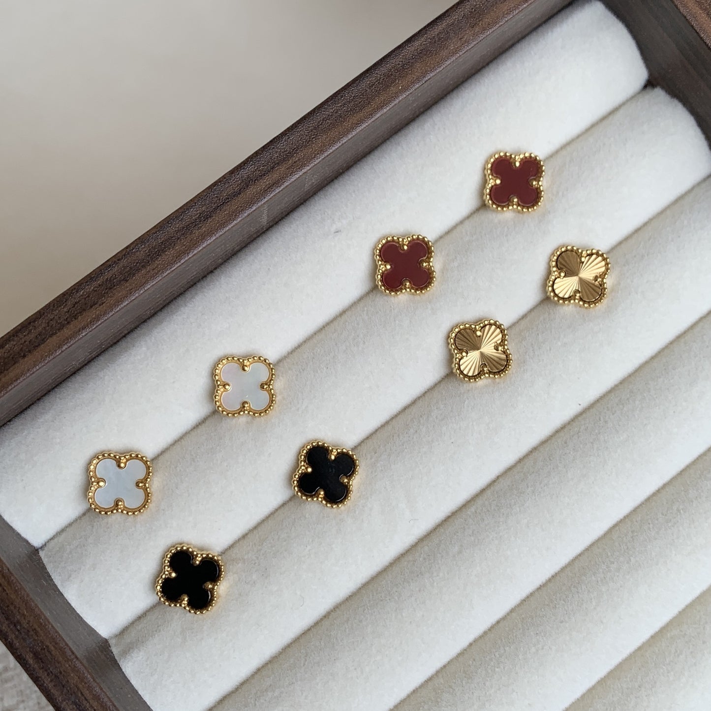Si Lin Niche Four Leaf Clover Ear Large Small Sizes Earrings