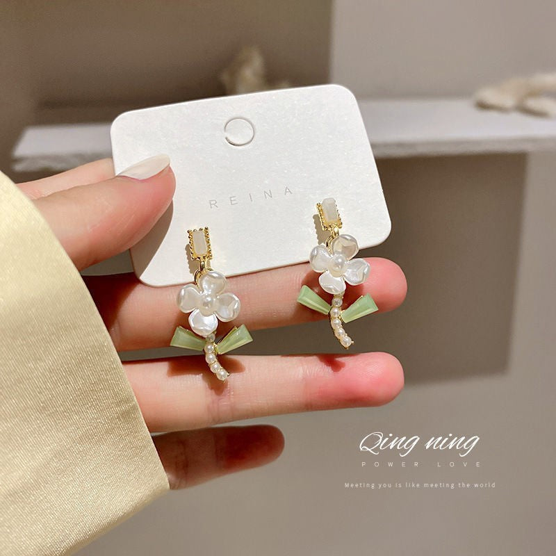 Fresh Sweet Cartoon Bunny Bear Love Heart Minority Design Refined Stud Earrings