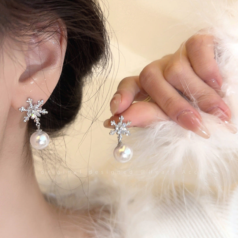 Women's Vintage Pearl Light Luxury Fashion High Sense Earrings