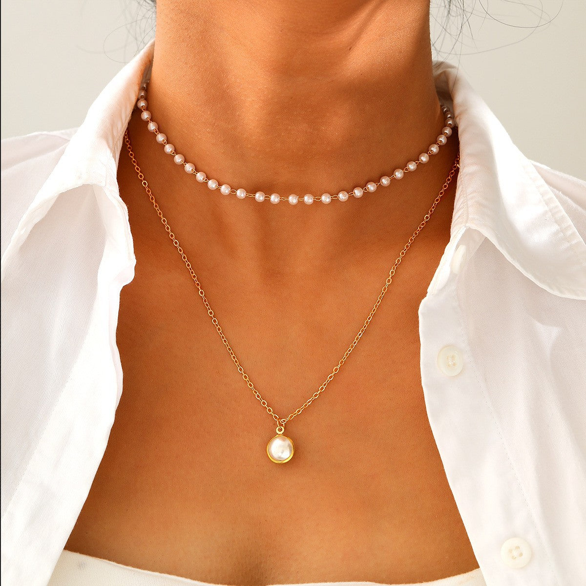 Women's Fashion Pearl Chain Light Luxury Temperament Pendants