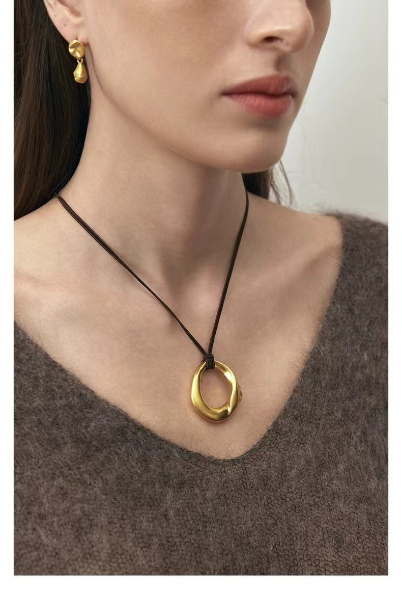 Style Condensation Leather Rope Long Light Luxury Necklaces