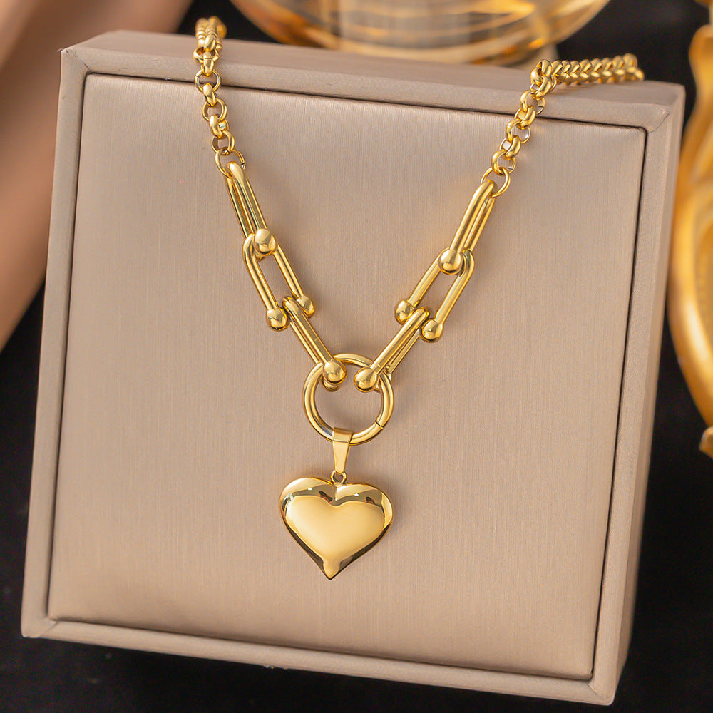 Fashion Simple Love Stainless Steel Ornament Necklaces