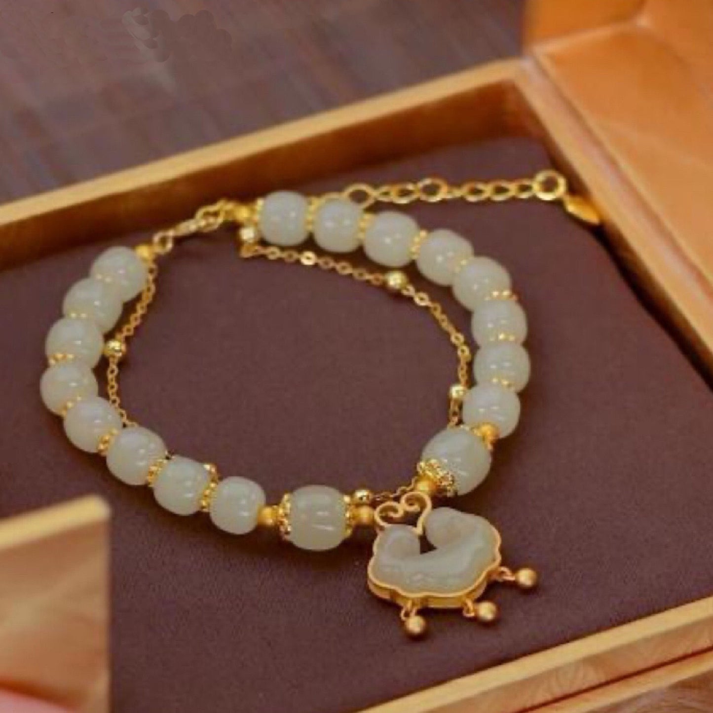 Women's Jade Hare Good-looking Girlfriends Ancient Style Bracelets