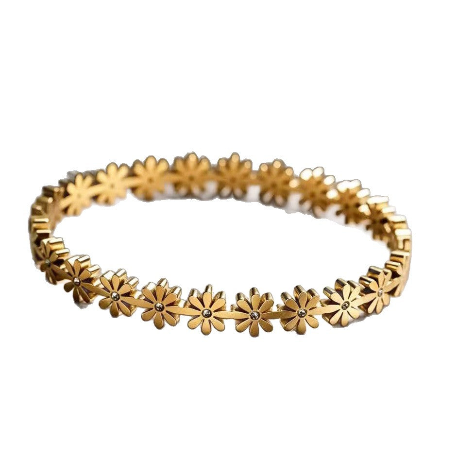 Women's Titanium Steel Little Daisy Simple High-grade Bracelet