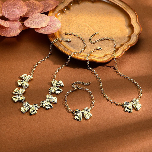 Women's European Ornament High-grade Alloy Bow Pearl Necklaces