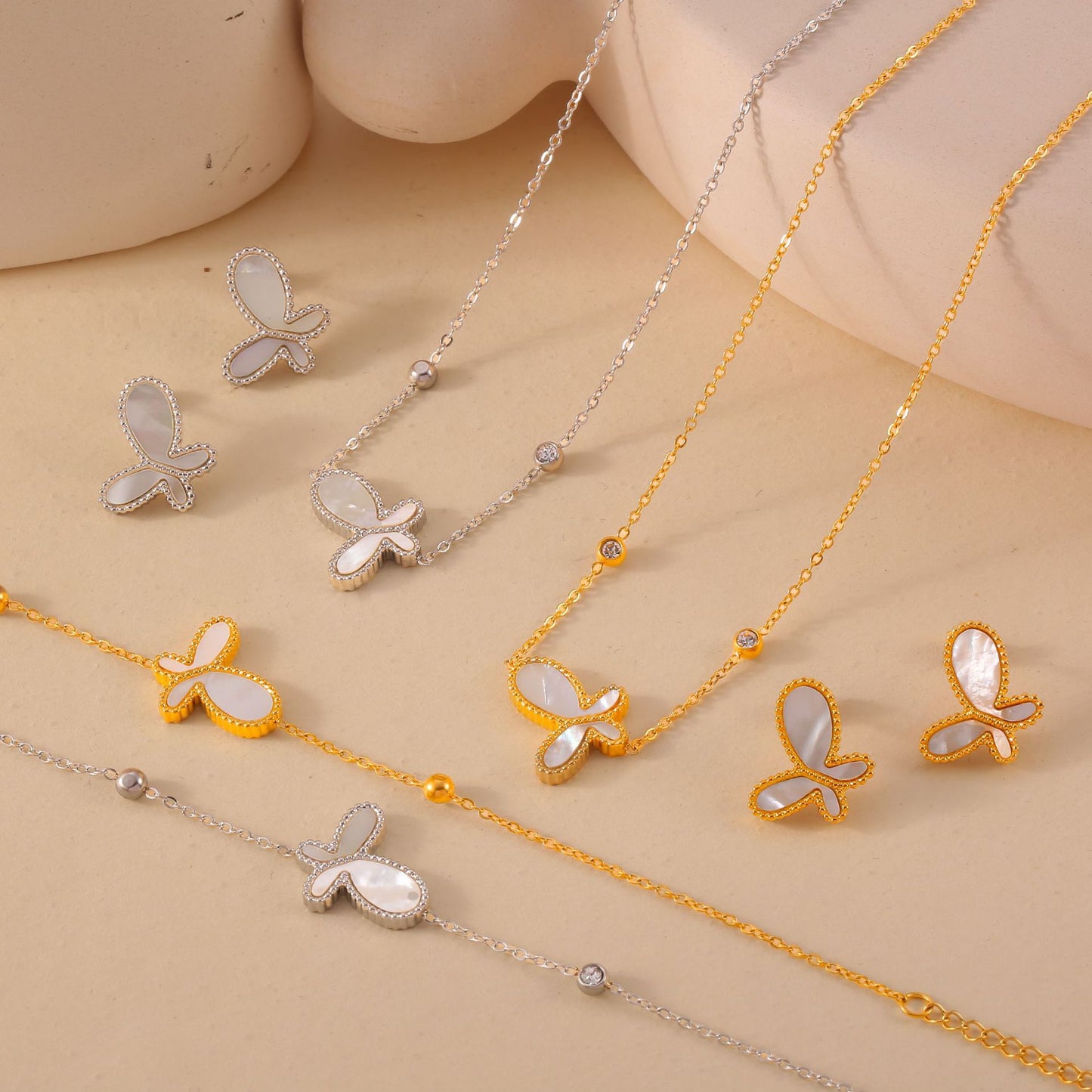 Gentle Lady Temperamental Butterfly Animal Design Jewelry Set