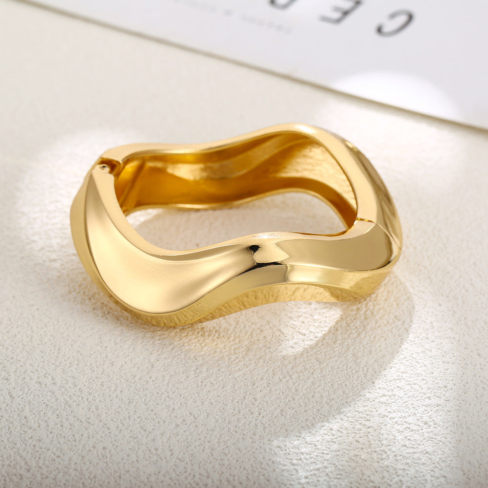 Classy Irregular Personality Niche Exaggerated Source Bracelets