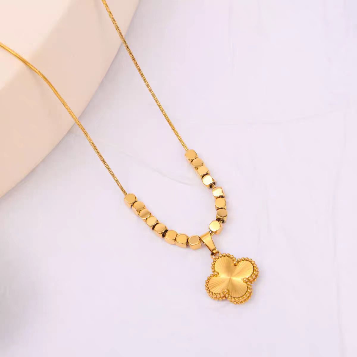 Women's Lucky Four-leaf Clover Fashion Trendy Get Necklaces