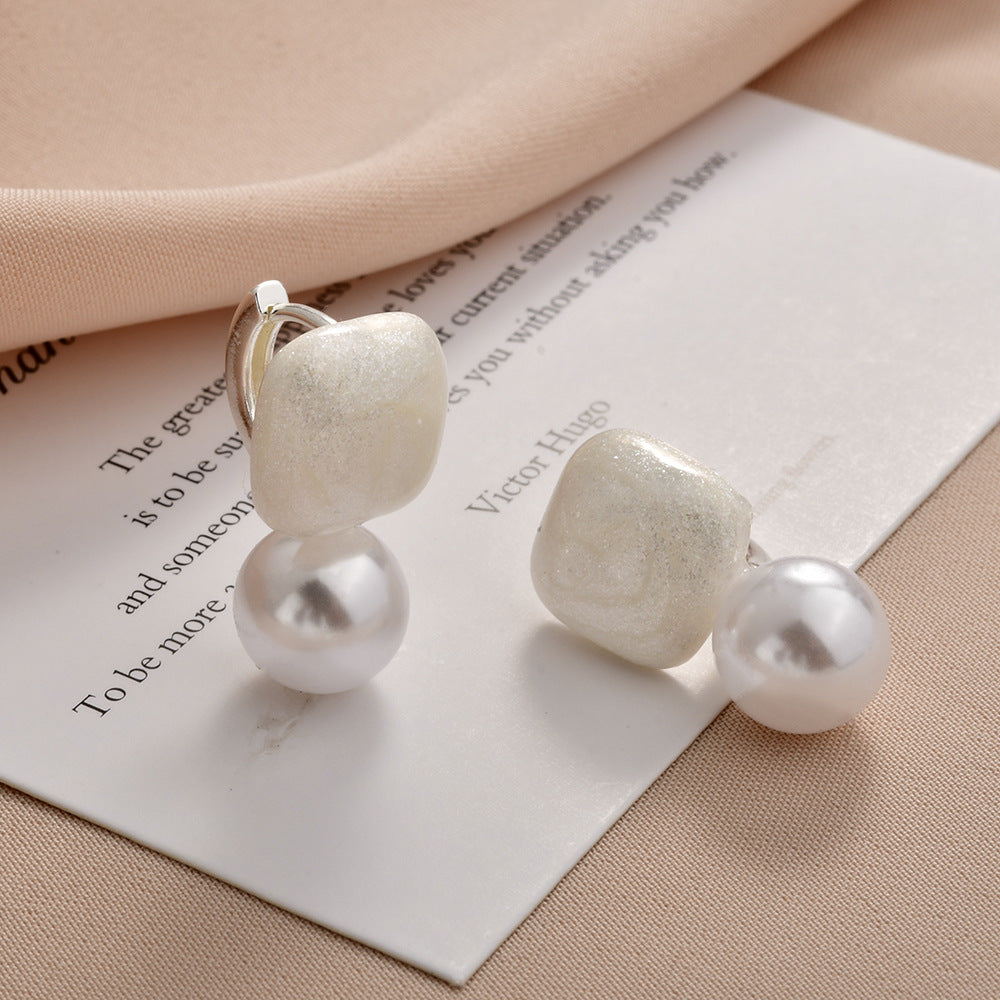 Women's Sweet Elegance Niche Design Ear Clip Earrings