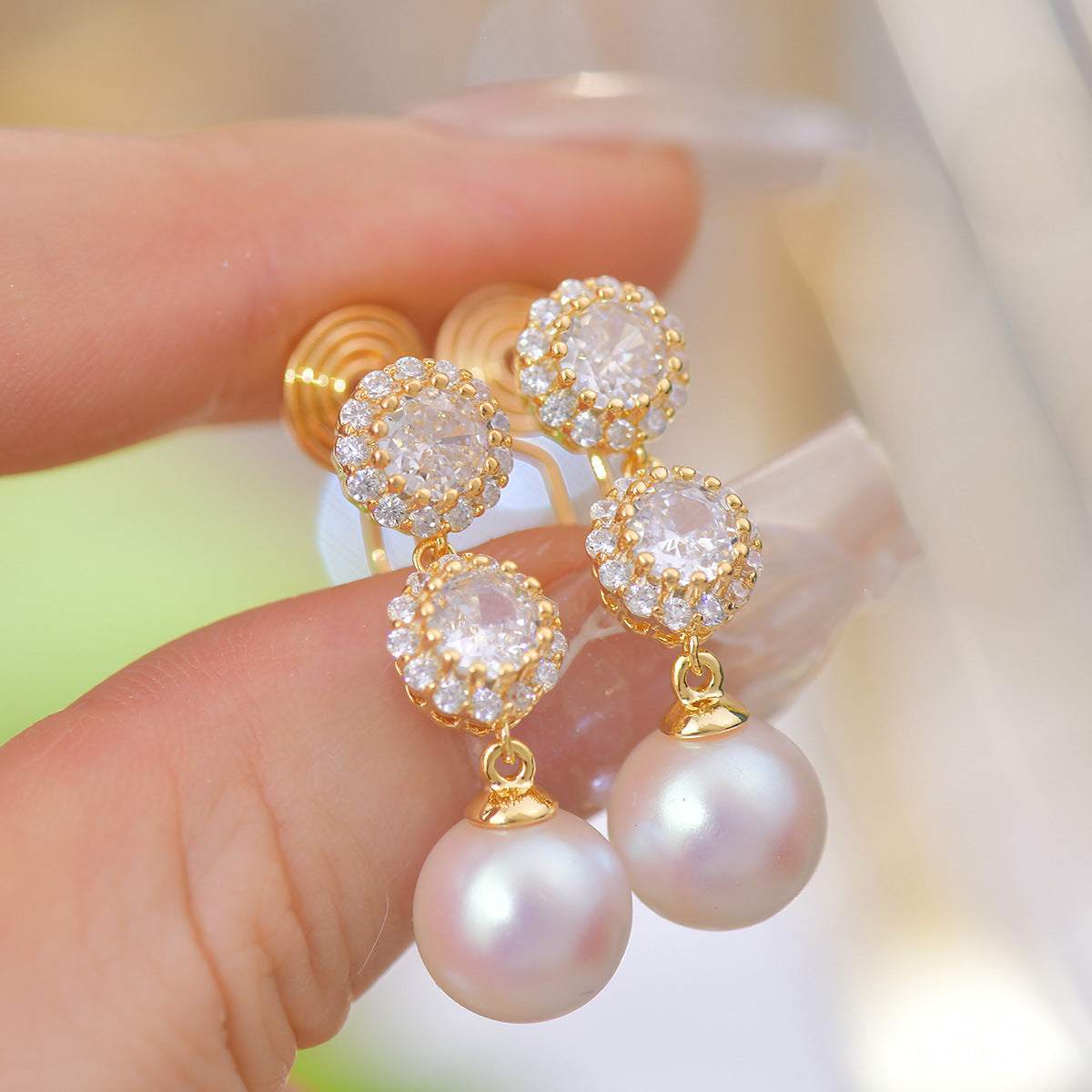 Party Over Inlaid Zircon Exquisite Pink Pearl Fashionable Earrings