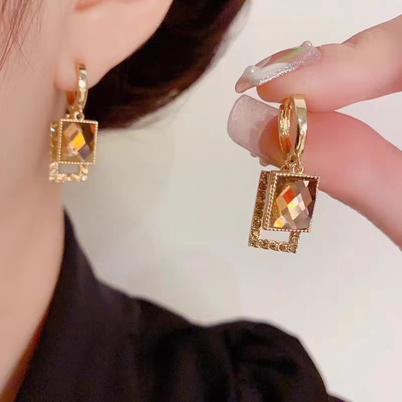 Women's Luxury High-grade Square Tassel Elegant Sweet Earrings