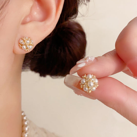 Fashion Simple Rhinestone Pearl Exquisite Light Luxury Gentle Petite Design Earrings