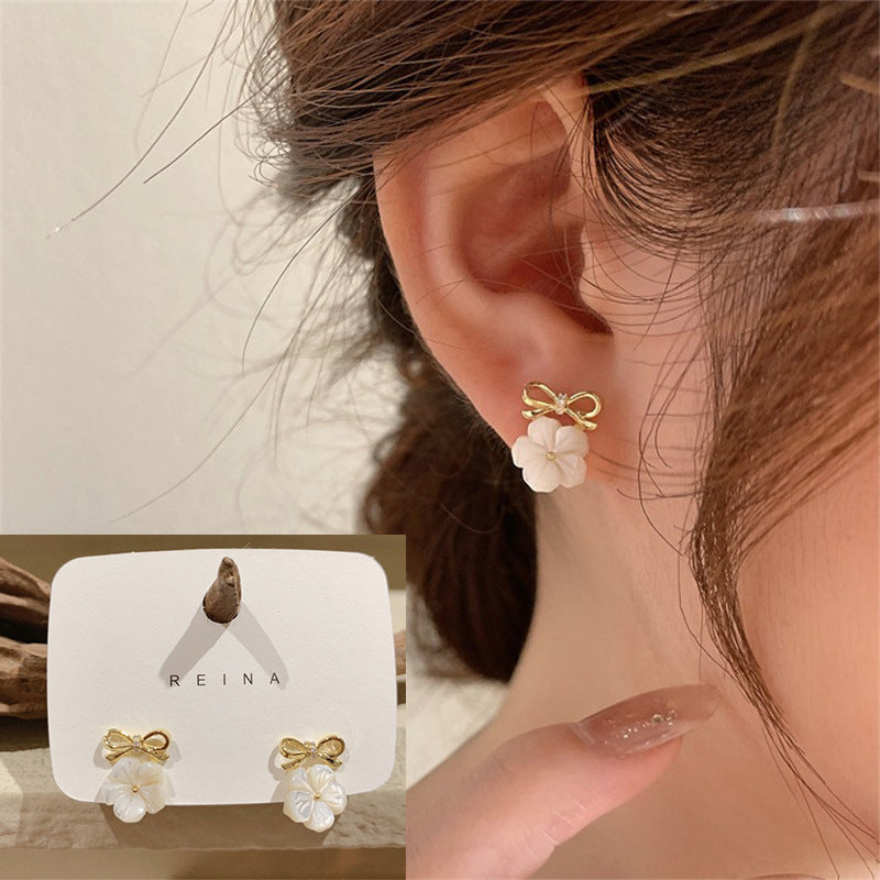 Women's Needle Korean Simple Niche Temperament Personalized Earrings